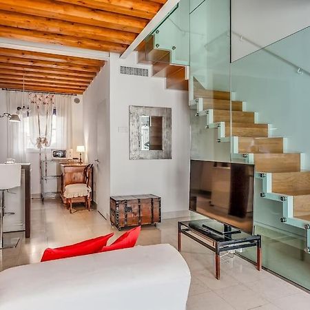 Three Floors Home Венеция Екстериор снимка