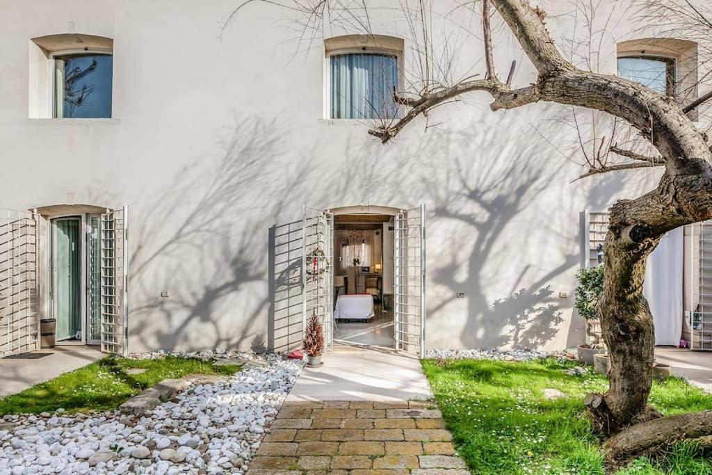 Three Floors Home Венеция Екстериор снимка